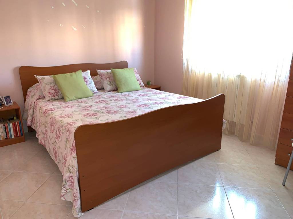 Appartamento a Catanzaro in viale Crotone, 146 - Foto 5