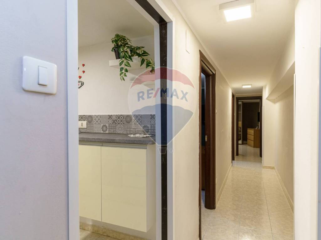 Appartamento a Catania in Via Vincenzo Giuffrida, 92 - Foto 5