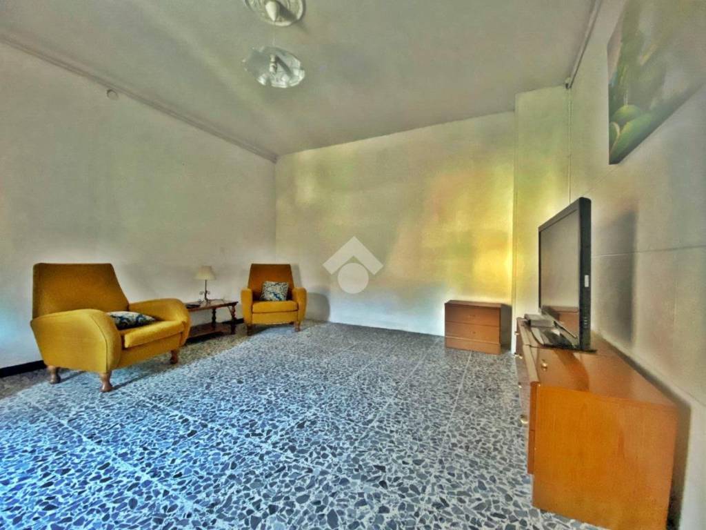 Appartamento a Gualdo tadino in Viale Roma, 23 - Foto 5