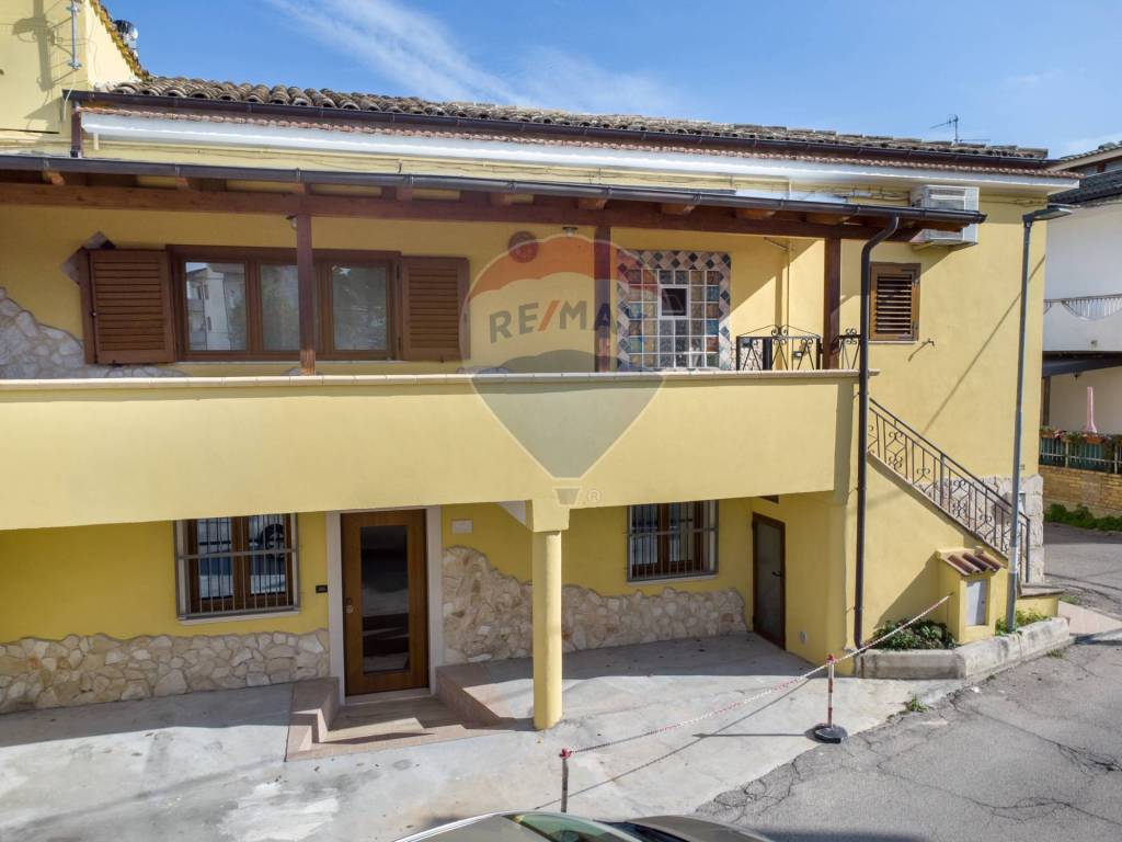 Casa indipendente a Manoppello in via barbanera, 20 - Foto 3