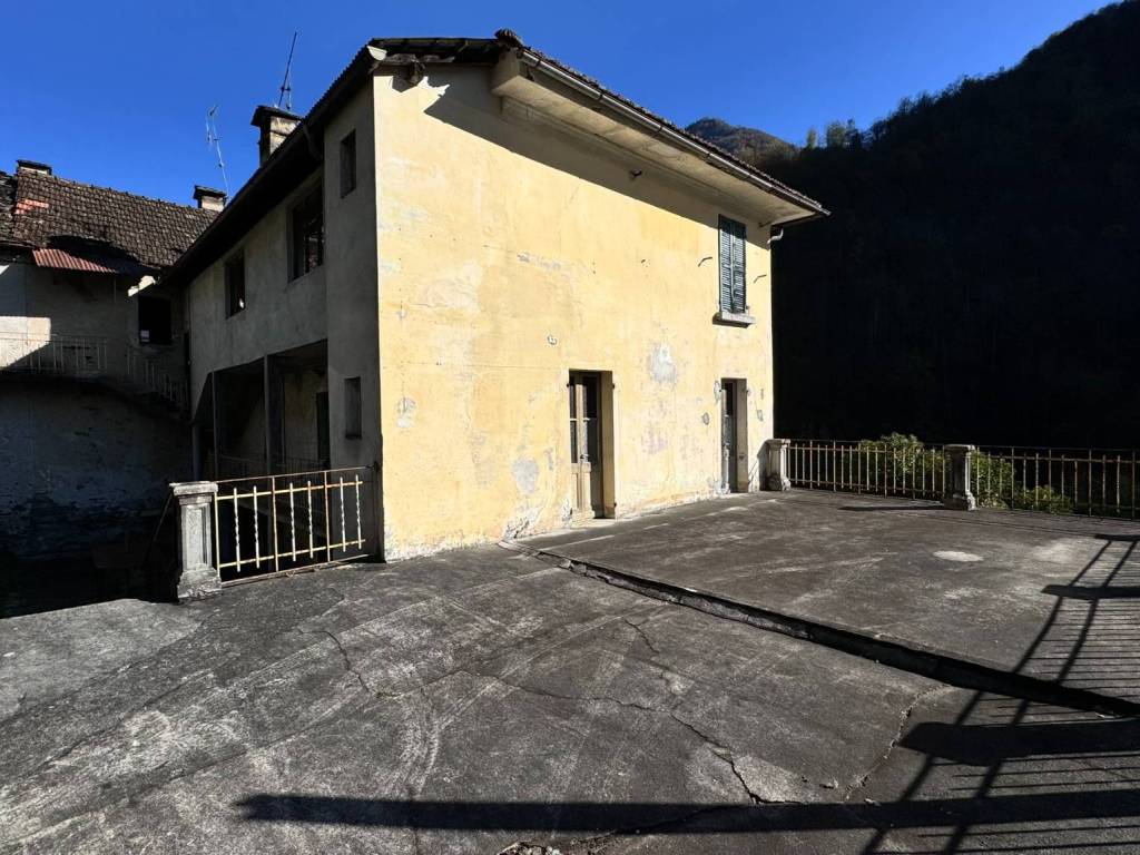 Casa indipendente a Calasca-castiglione in Località Gurva, 10 - Foto 3