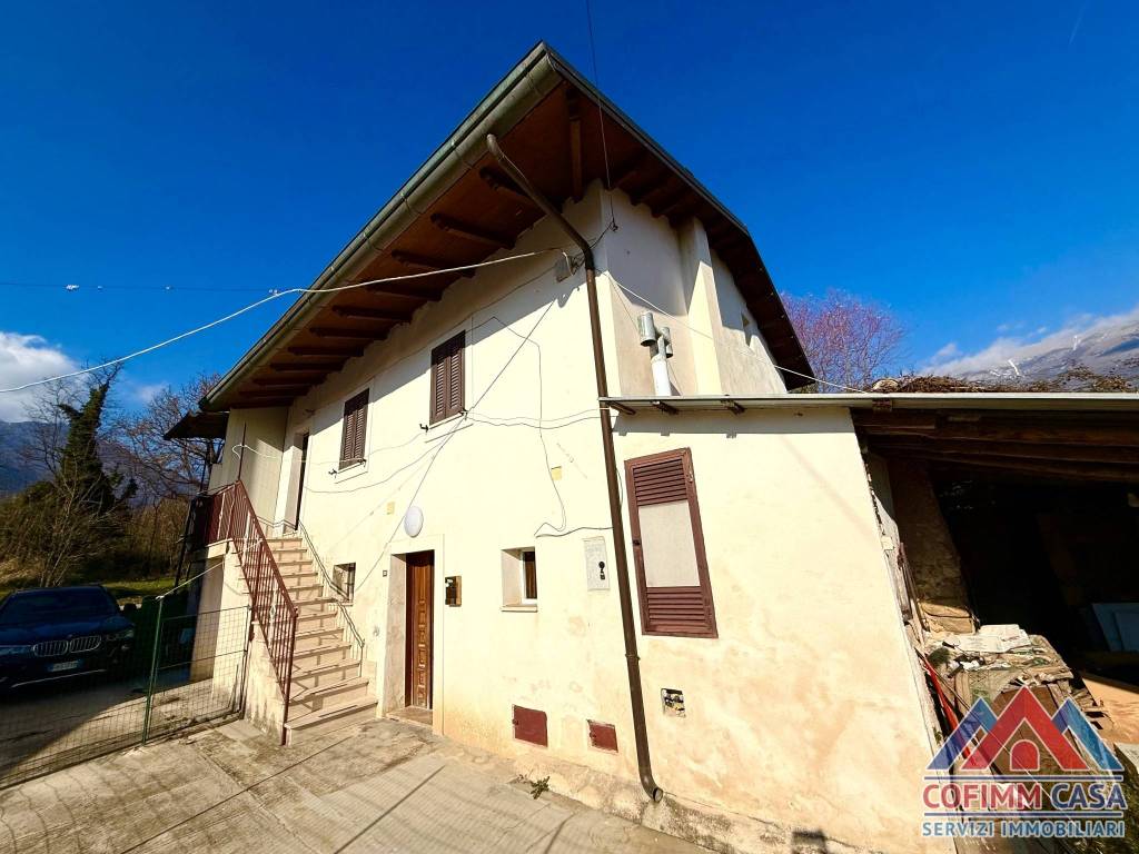 Casa indipendente a Sora in Strada Provinciale Accesso a Pescosolido - Foto 2