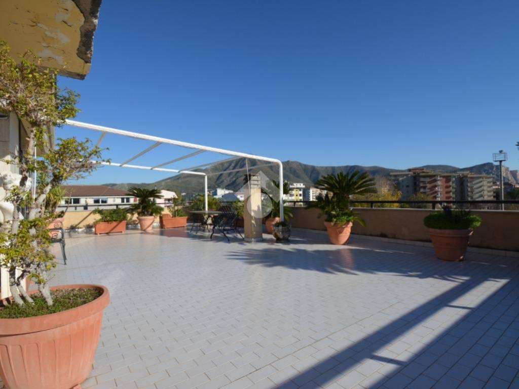 Appartamento a Santa maria capua vetere in Viale del Consiglio D'Europa, 30 - Foto 2