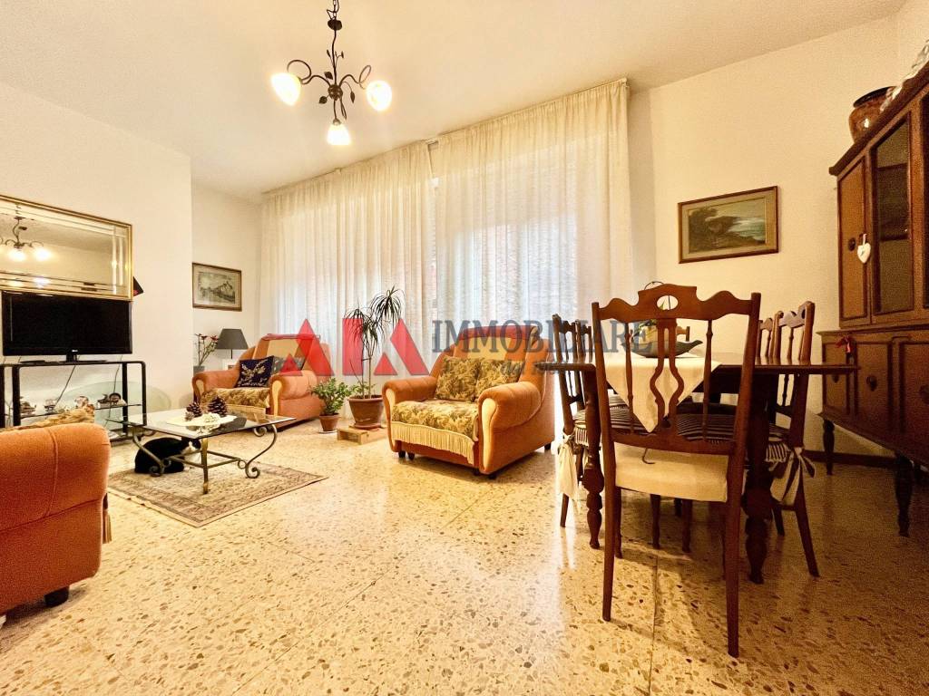 Appartamento a Pontedera in Viale Italia - Foto 5