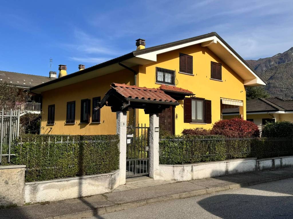Villa a Villadossola in Via Umbria, 3 - Foto 2