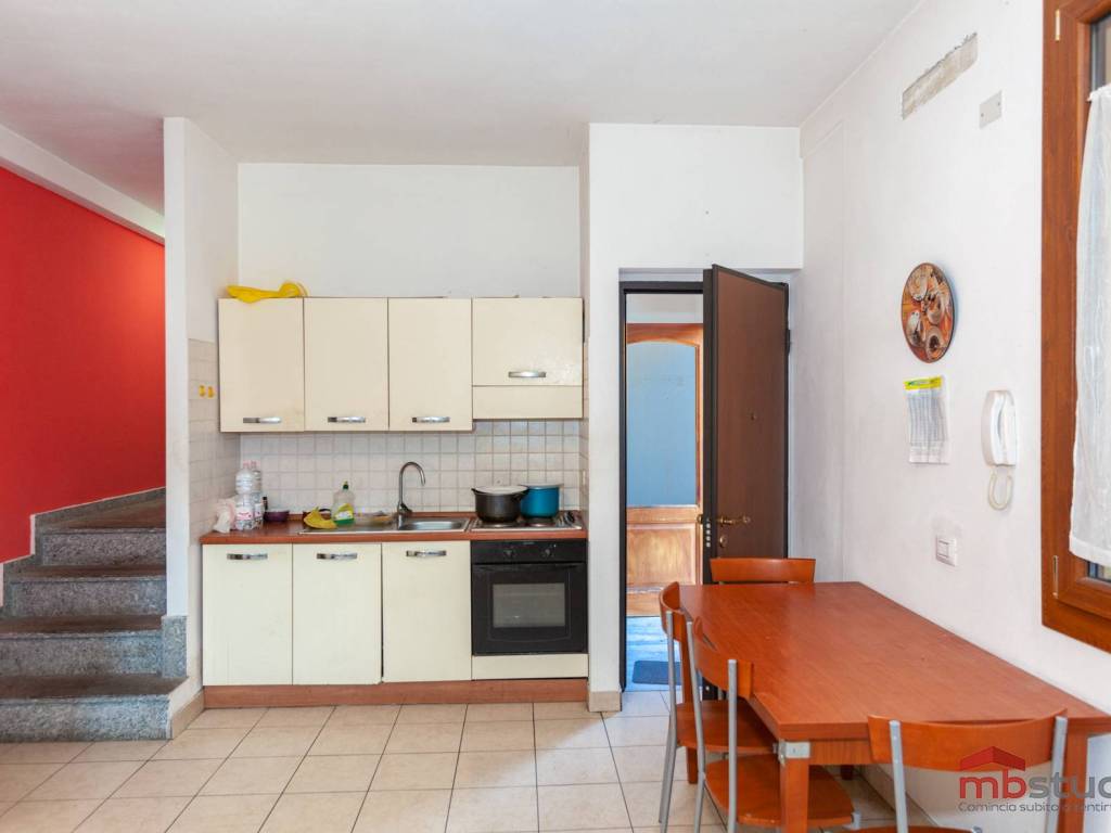 Appartamento a Tradate in Via 4 Novembre - Foto 2