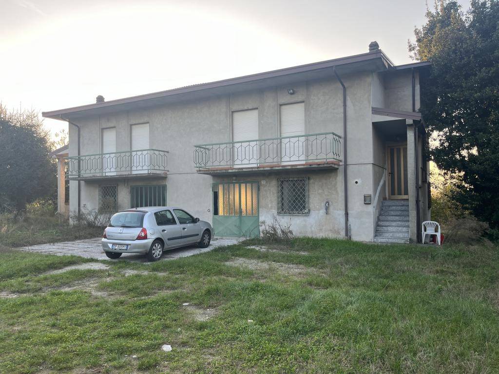 Villa a Cadrezzate con osmate in Via Guglielmo Marconi - Foto 2