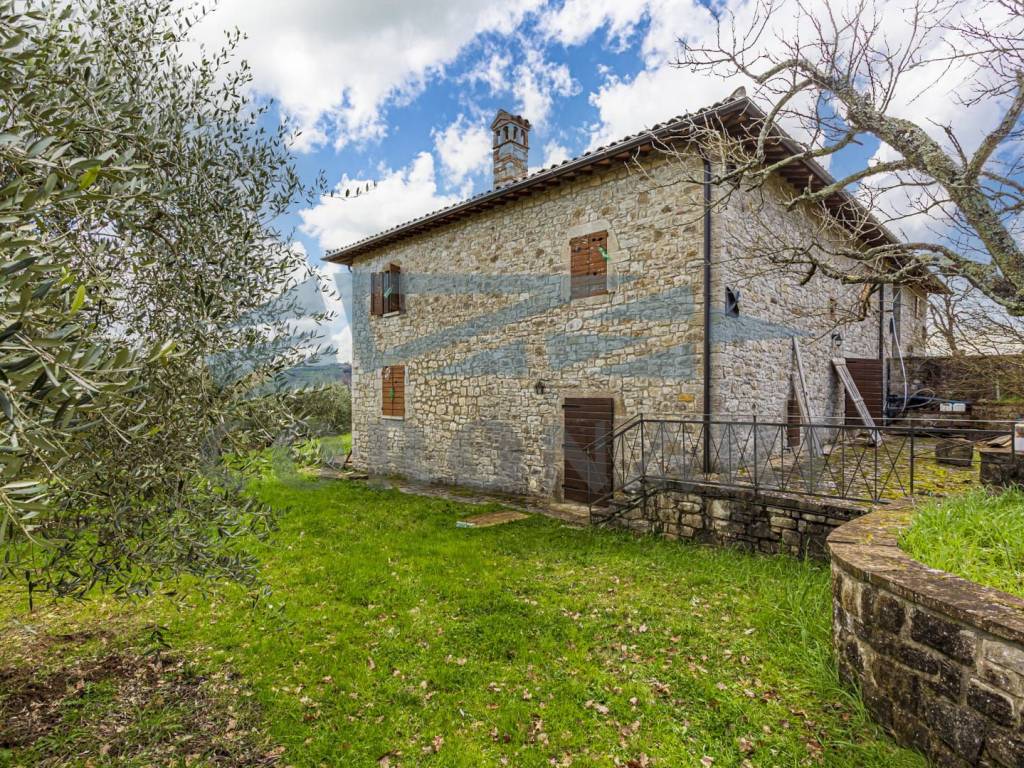 Rustico / casale a Todi in Vocabolo Ballucco Alto - Foto 2