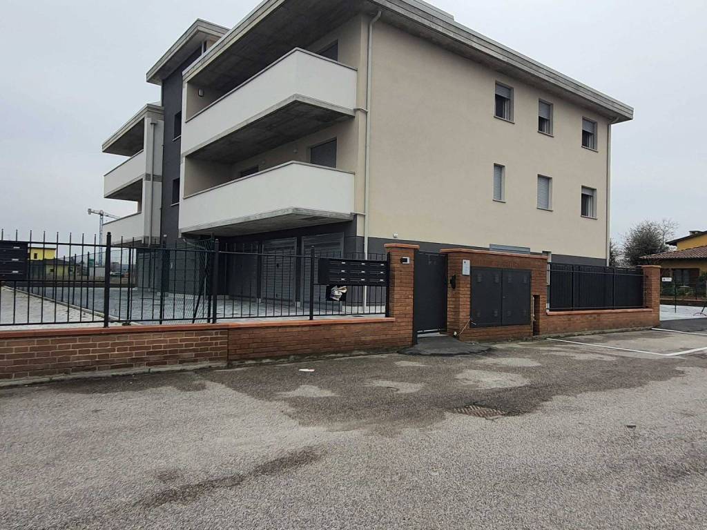 Appartamento a Sant'agata bolognese in Via Mavora - Foto 2