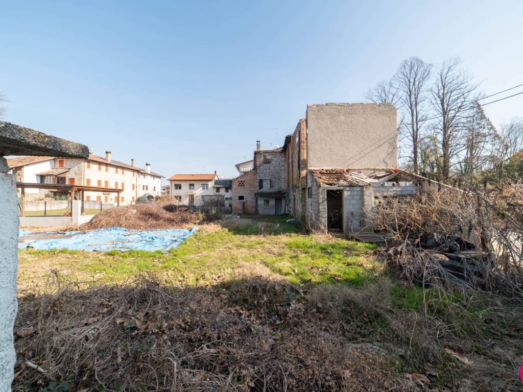 Rustico / casale a Zoppola in Via Raffaello Sanzio - Foto 5