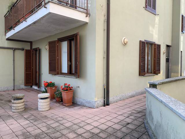 Appartamento a Trecate in Via Alessandro Manzoni, 5 - Foto 2