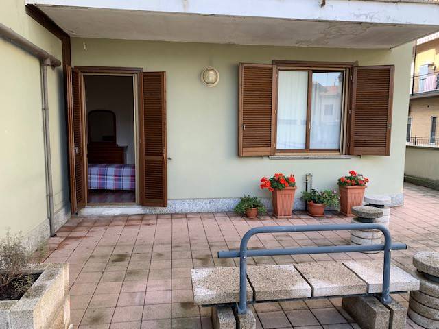 Appartamento a Trecate in Via Alessandro Manzoni, 5 - Foto 3