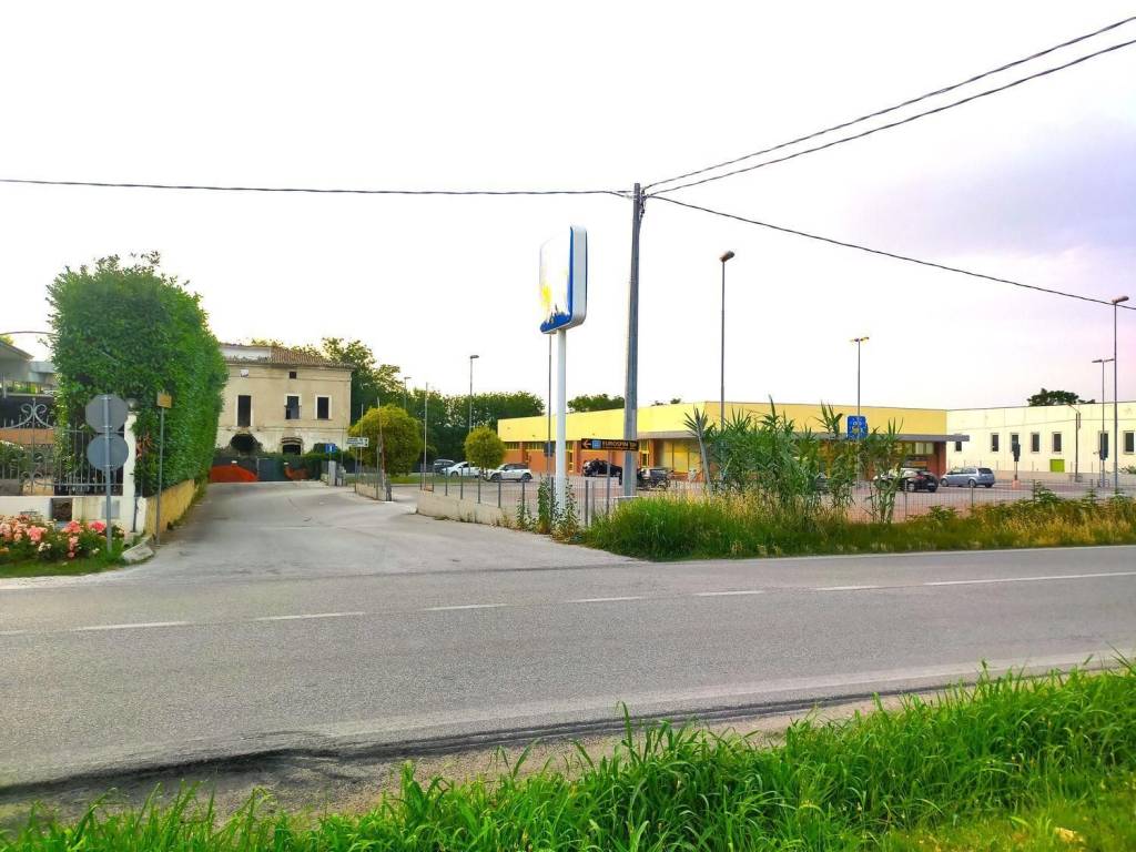 Terreno a Manoppello in Via Tiburtina Valeria, N. snc - Foto 5