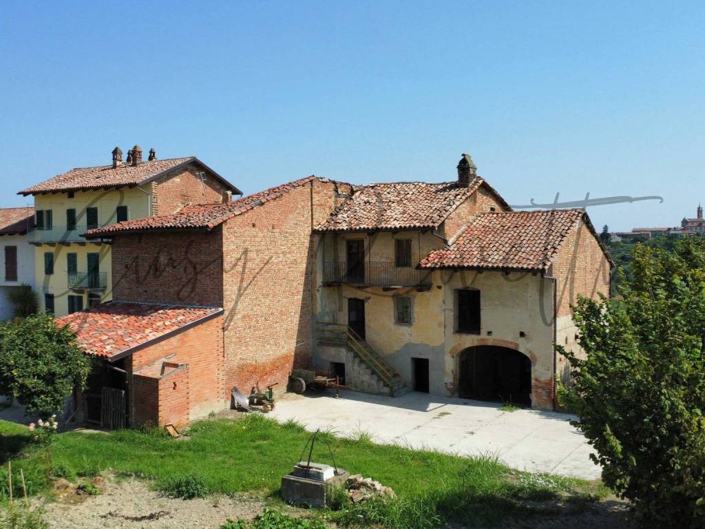Casa indipendente a Govone in Via Crocco, 24 - Foto 4