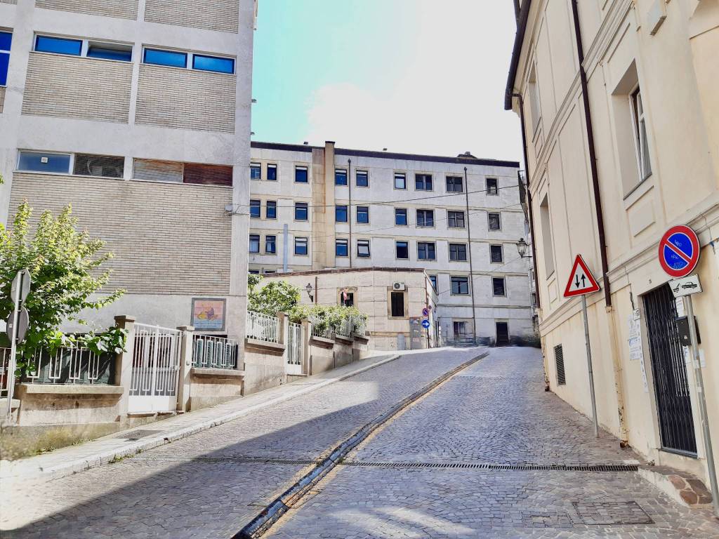 Immobile a Catanzaro in Via Giuseppe Raffaelli - Foto 5