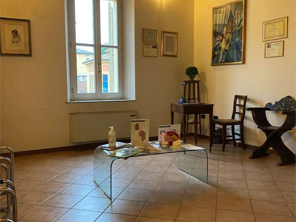 Immobile a Traversetolo in Piazza Vittorio Veneto - Foto 2