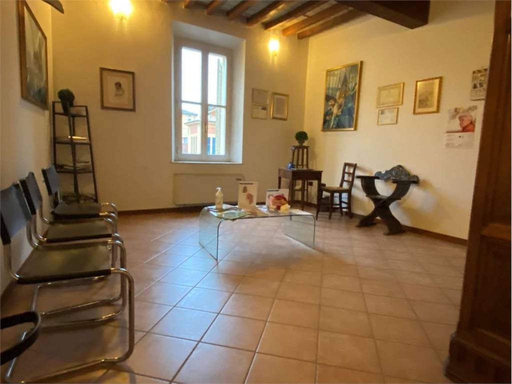 Immobile a Traversetolo in Piazza Vittorio Veneto - Foto 3