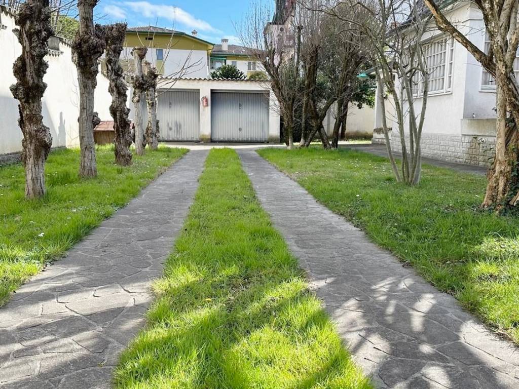 Villa a Monfalcone in Via Aulo Manlio - Foto 3