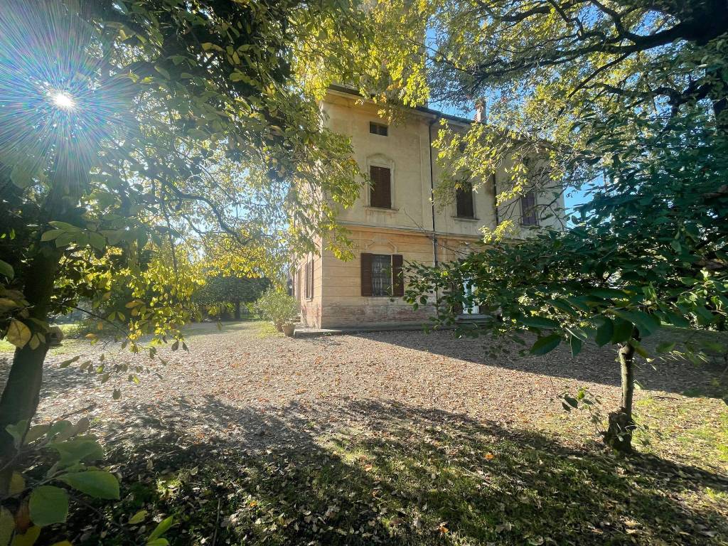 Villa a Castelvetro di modena in Via Modena, 147 - Foto 2