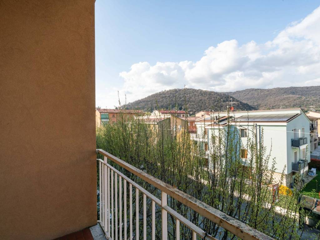 Appartamento a Brescia in Via Settima Quartiere Giuseppe Cesare Abba - Foto 3