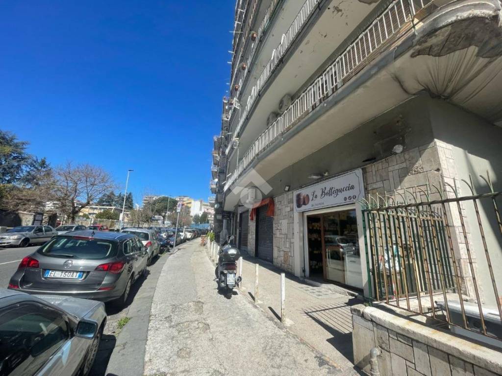 Immobile a Napoli in Via Domenico Fontana, 148 - Foto 3