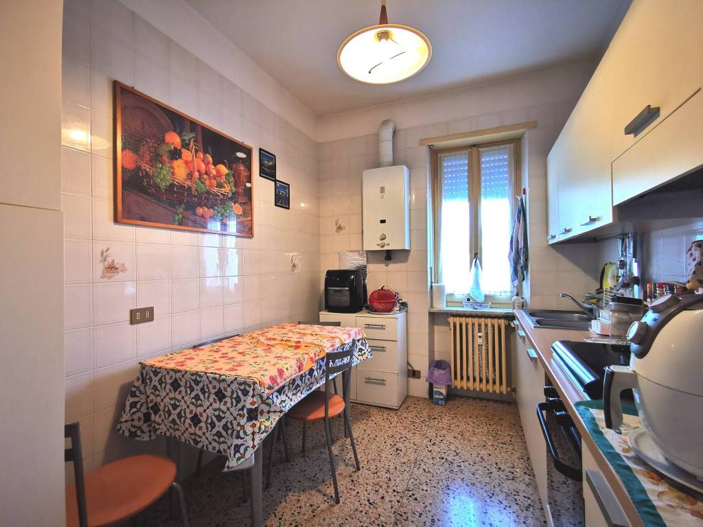 Appartamento a Biella in Via Giovanni Battista Costanzo - Foto 4