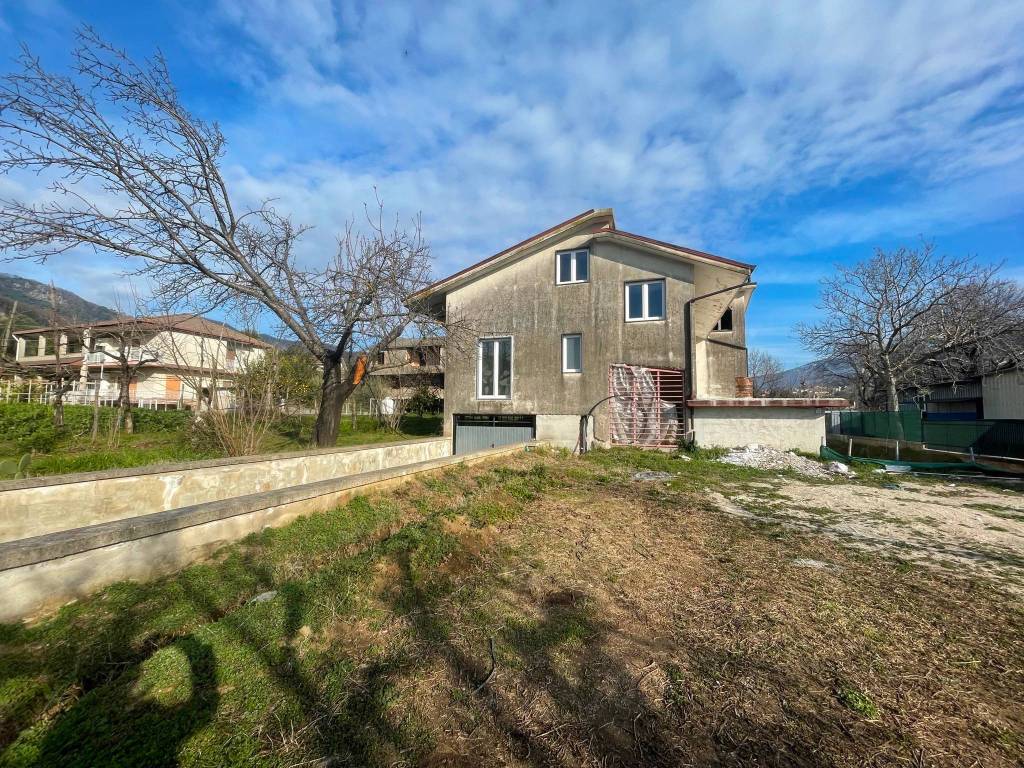 Villa a Pellezzano in Via Amedeo Naddeo - Foto 2