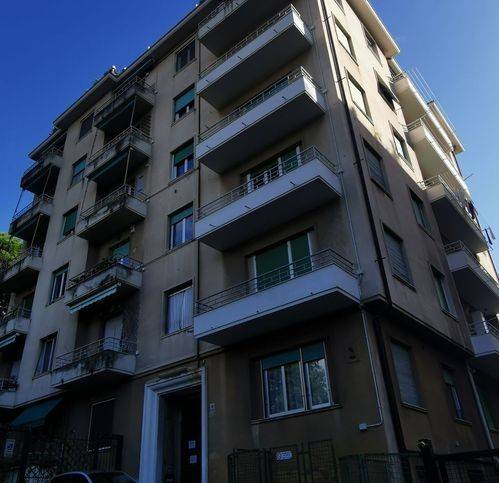 Appartamento a Genova in Via Andrea Del Sarto 14 - Foto 2