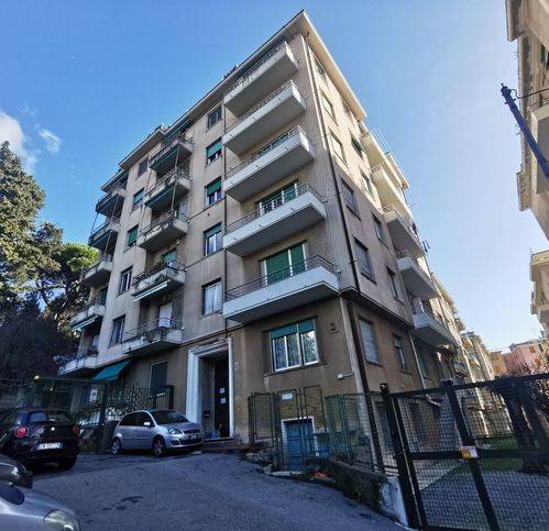 Appartamento a Genova in Via Andrea Del Sarto 14 - Foto 3