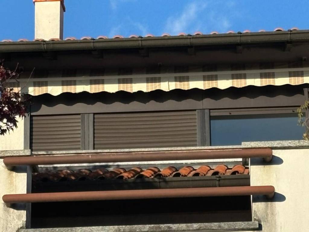 Appartamento a Casciago in Via Giovanni Pascoli - Foto 2