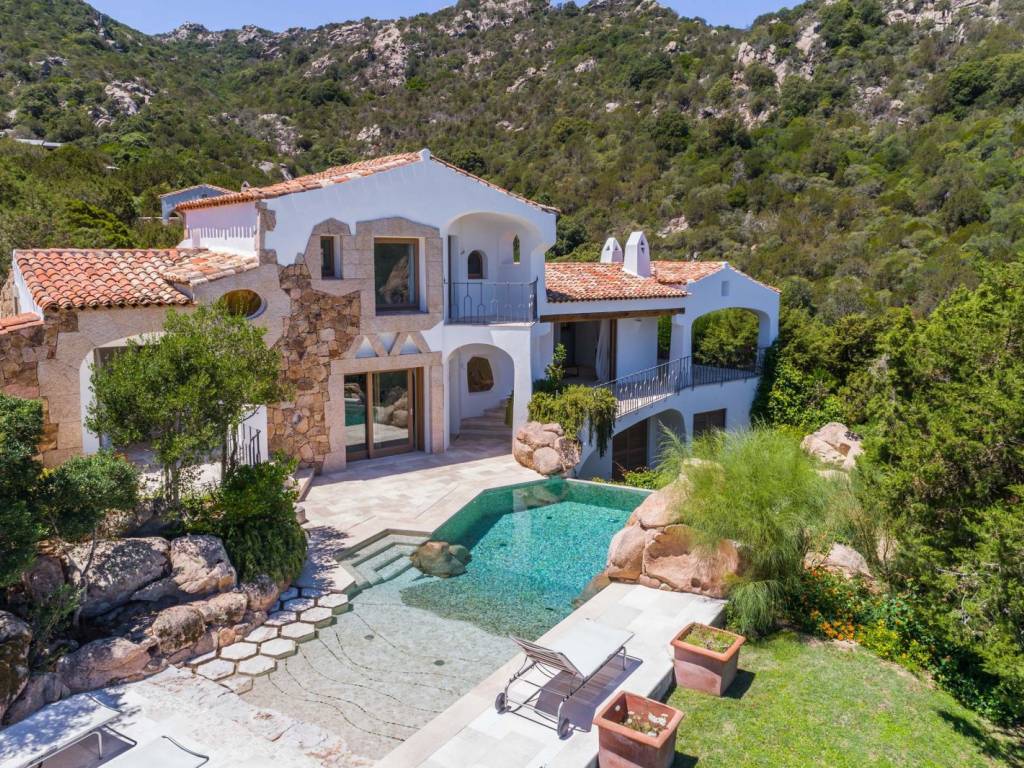 Villa a Arzachena in Via Paolino Azara - Foto 2