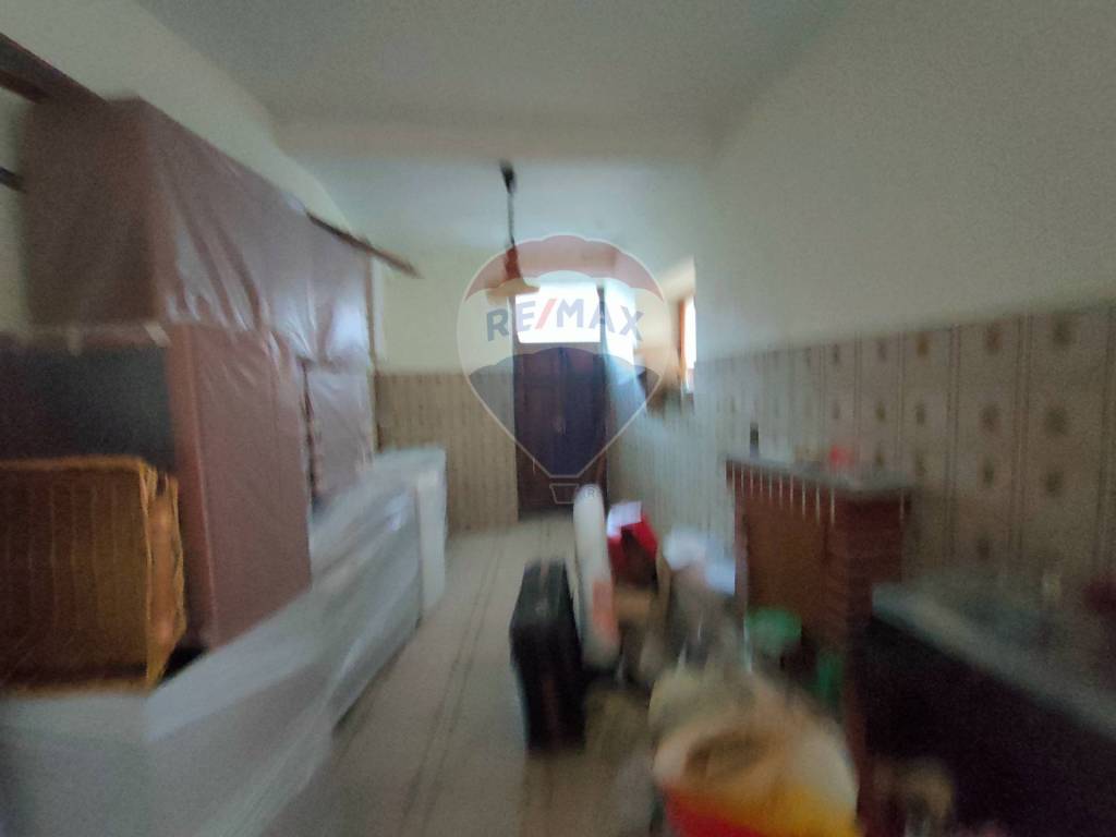 Casa indipendente a Prata d'ansidonia in piazza del plebiscito - Foto 5