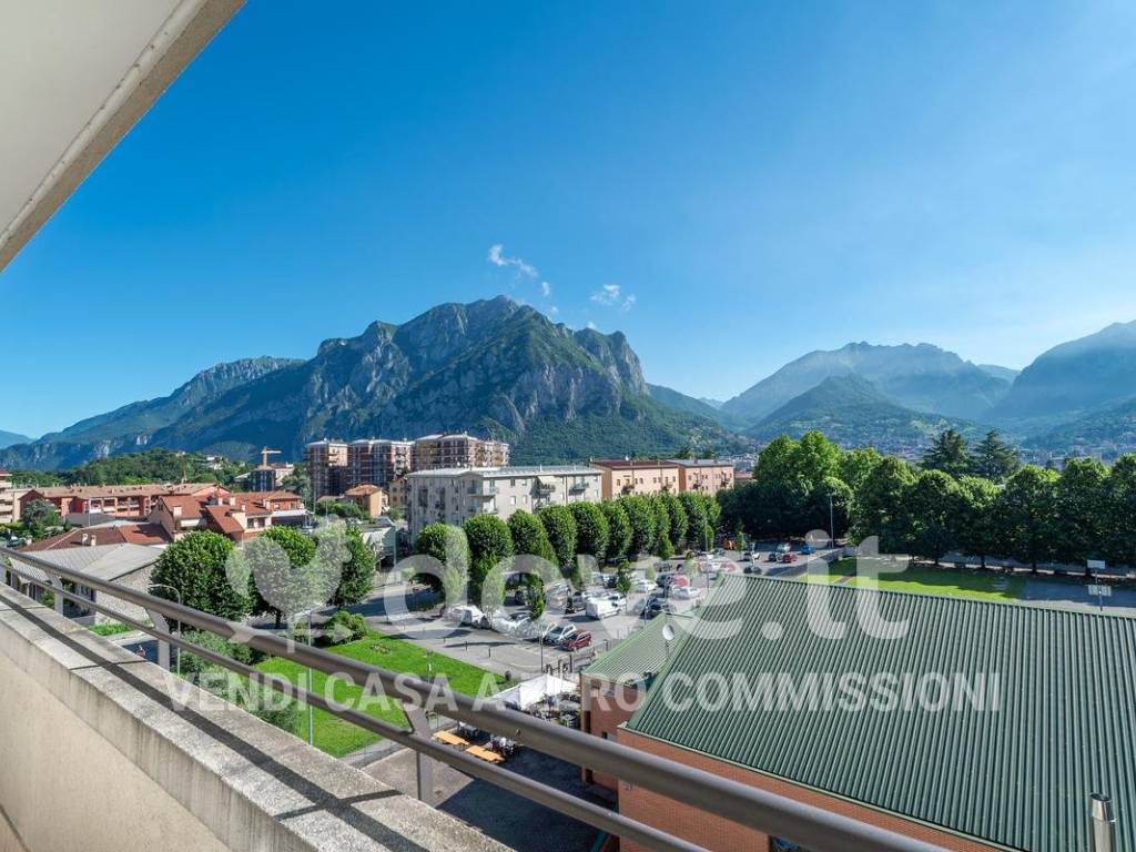 Appartamento a Malgrate in Via Lorenzina, 10 - Foto 3