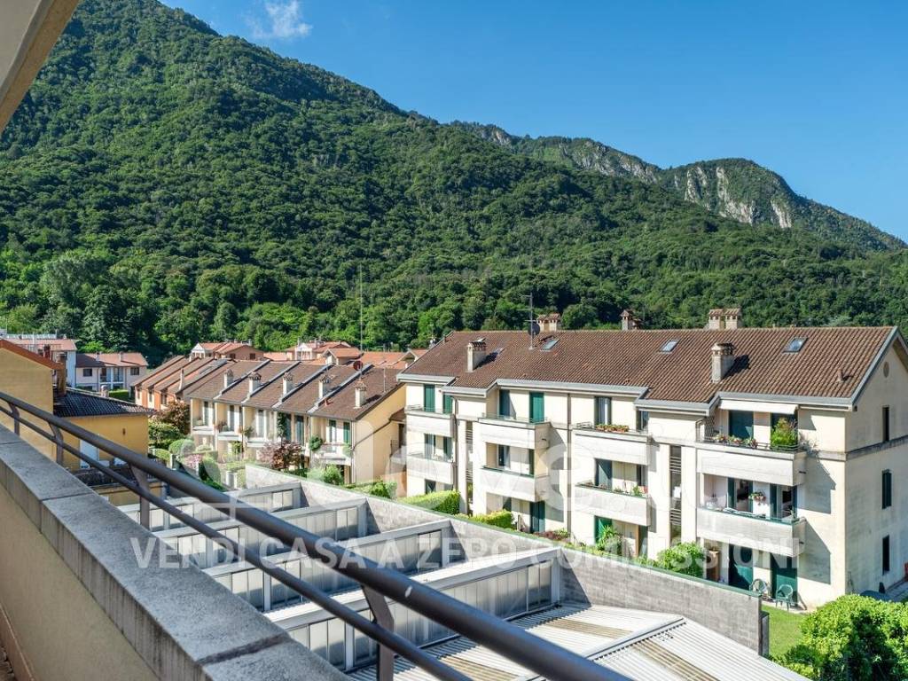 Appartamento a Malgrate in Via Lorenzina, 10 - Foto 4