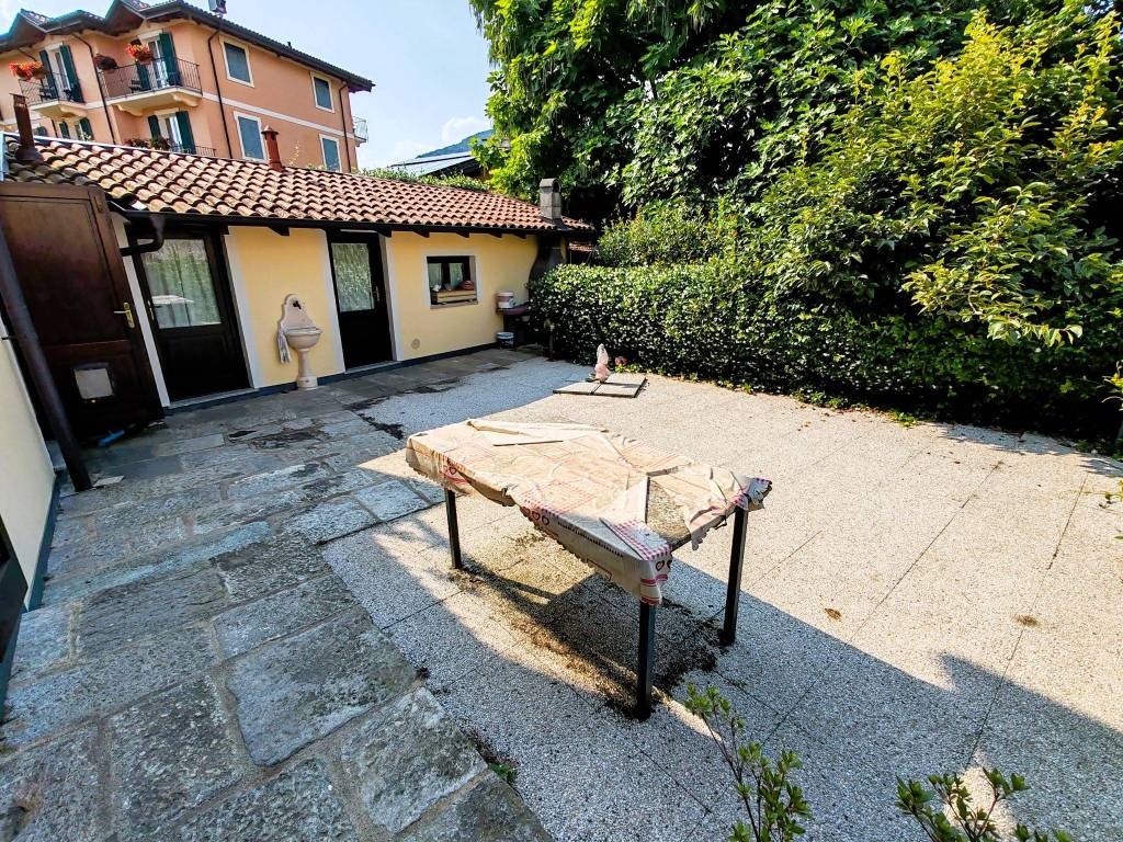 Villa a Verbania in Viale Sant'Anna, 18 - Foto 4