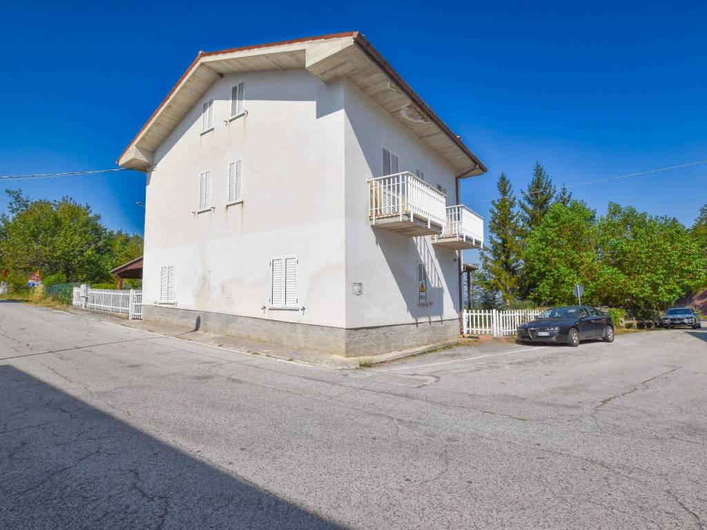 Casa indipendente a Comunanza in STRADA PROVINCIALE 67 - Foto 3