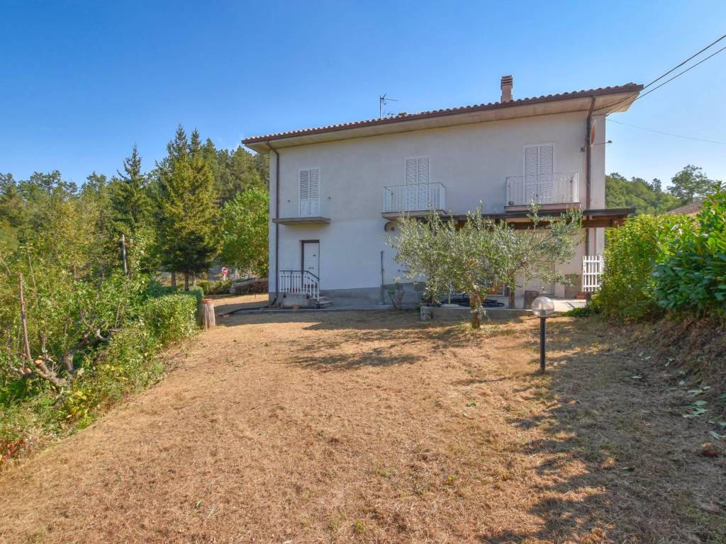 Casa indipendente a Comunanza in STRADA PROVINCIALE 67 - Foto 4