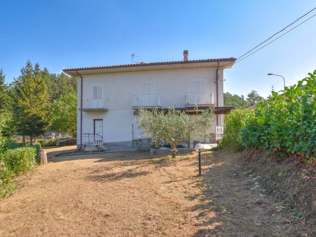 Casa indipendente a Comunanza in STRADA PROVINCIALE 67 - Foto 5