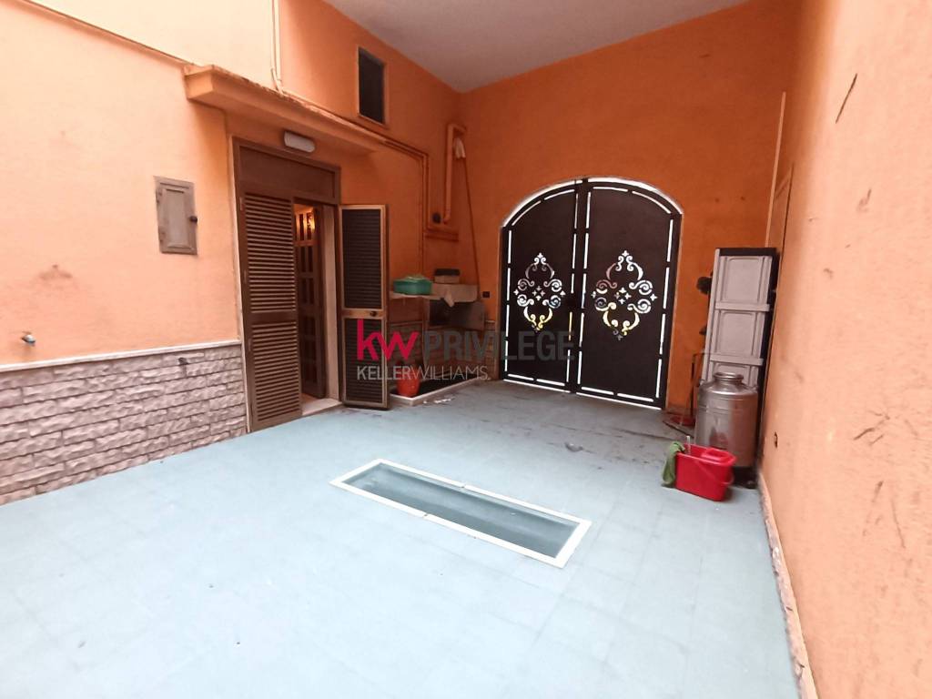 Casa indipendente a San vito dei normanni in Via Trilussa, 2 - Foto 3