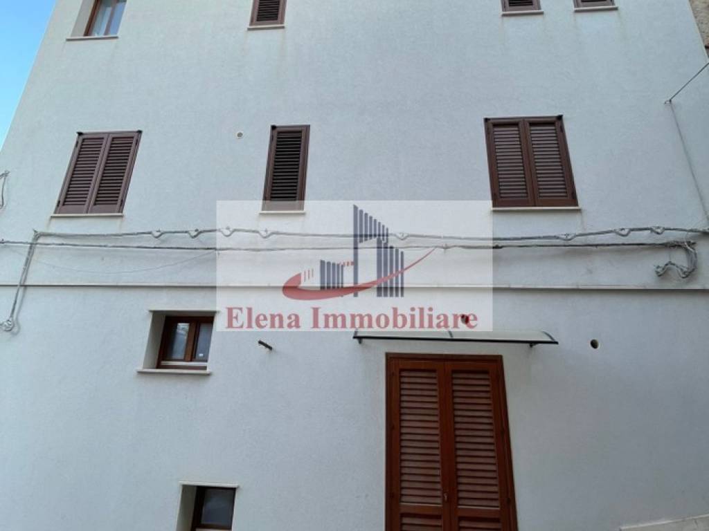 Appartamento a Castellammare del golfo in Via Francesco Crispi - Foto 2