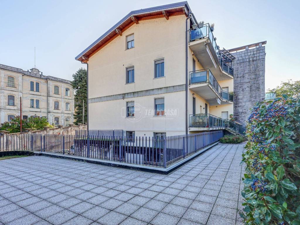 Appartamento a Castelletto sopra ticino in Via Belfanti - Foto 2