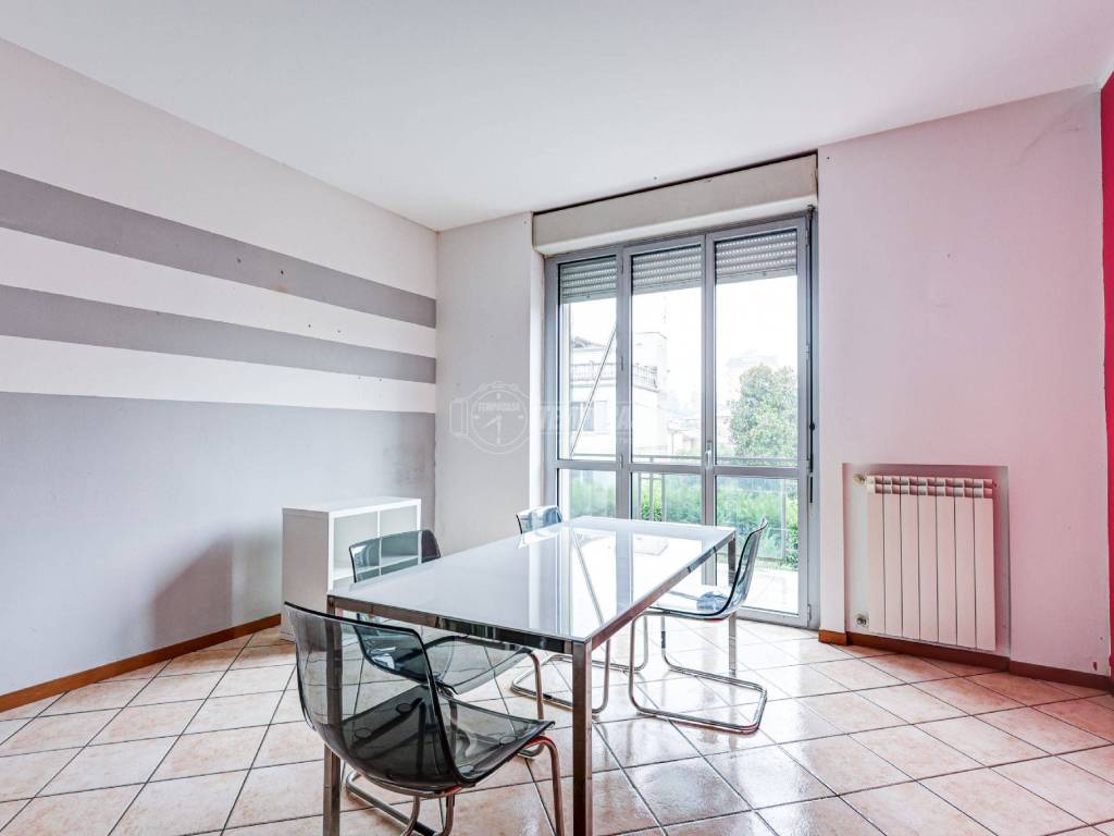 Appartamento a Castelletto sopra ticino in Via Belfanti - Foto 5