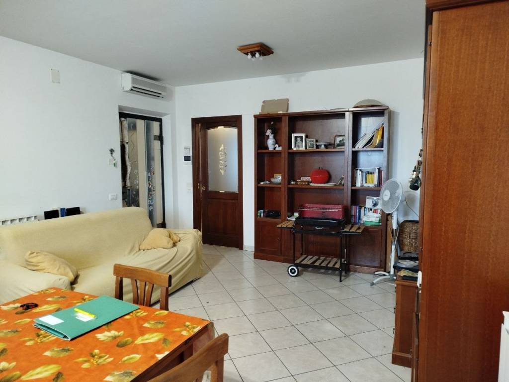 Appartamento a Castiglione del lago in Via del Giglio - Foto 3