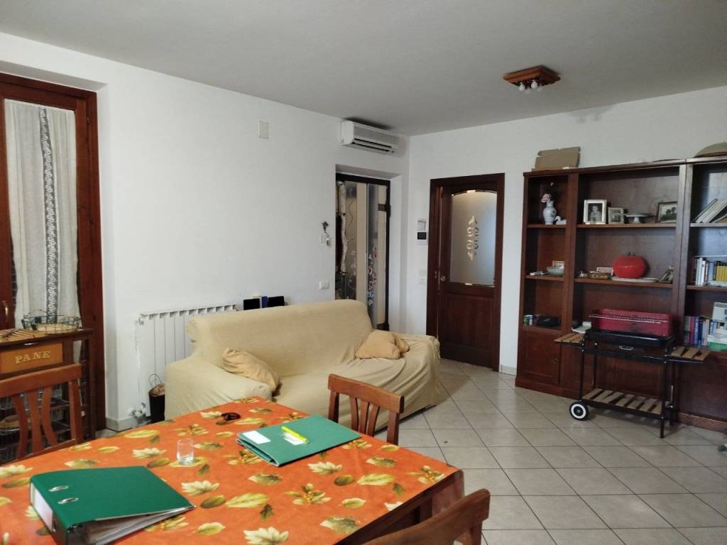 Appartamento a Castiglione del lago in Via del Giglio - Foto 4