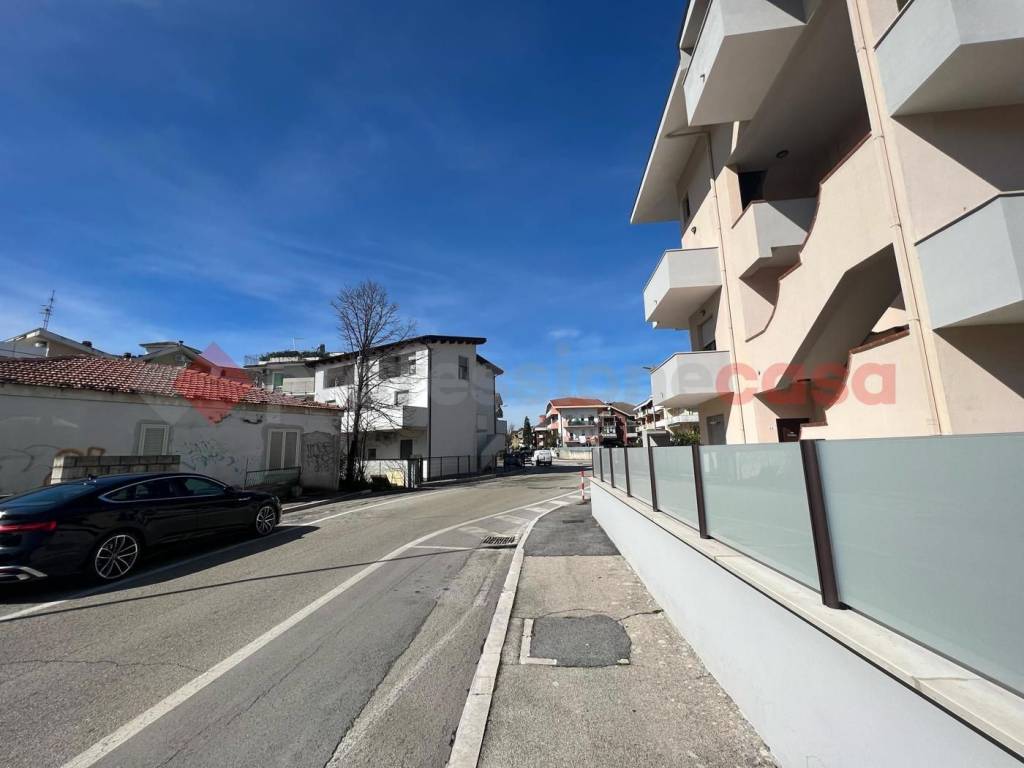 Casa indipendente a Francavilla al mare in Via Monte Corno, . - Foto 4