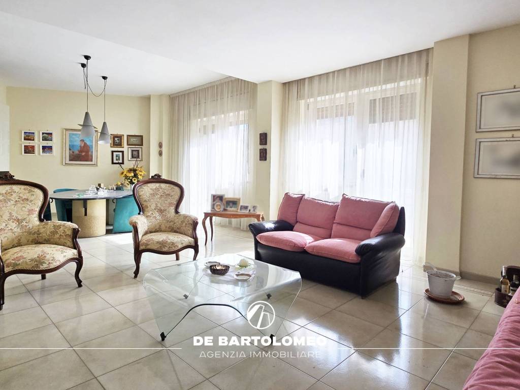 Appartamento a Taranto in Via Generale Giuseppe Messina - Foto 4