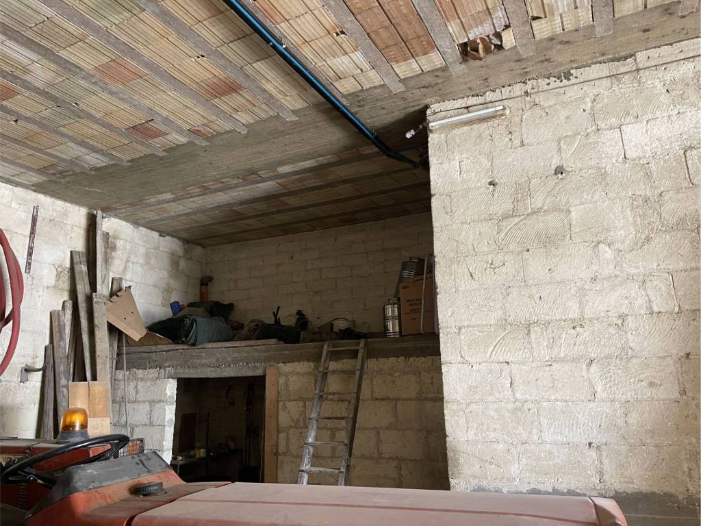 Box / garage a Montescaglioso in Via Sant'Antonio - Foto 4