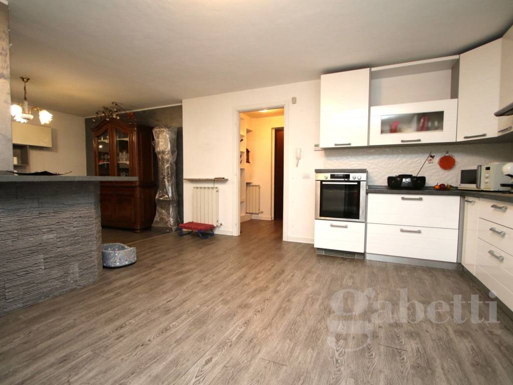 Villa a Lonate pozzolo in via Leopardi, 8 - Foto 5
