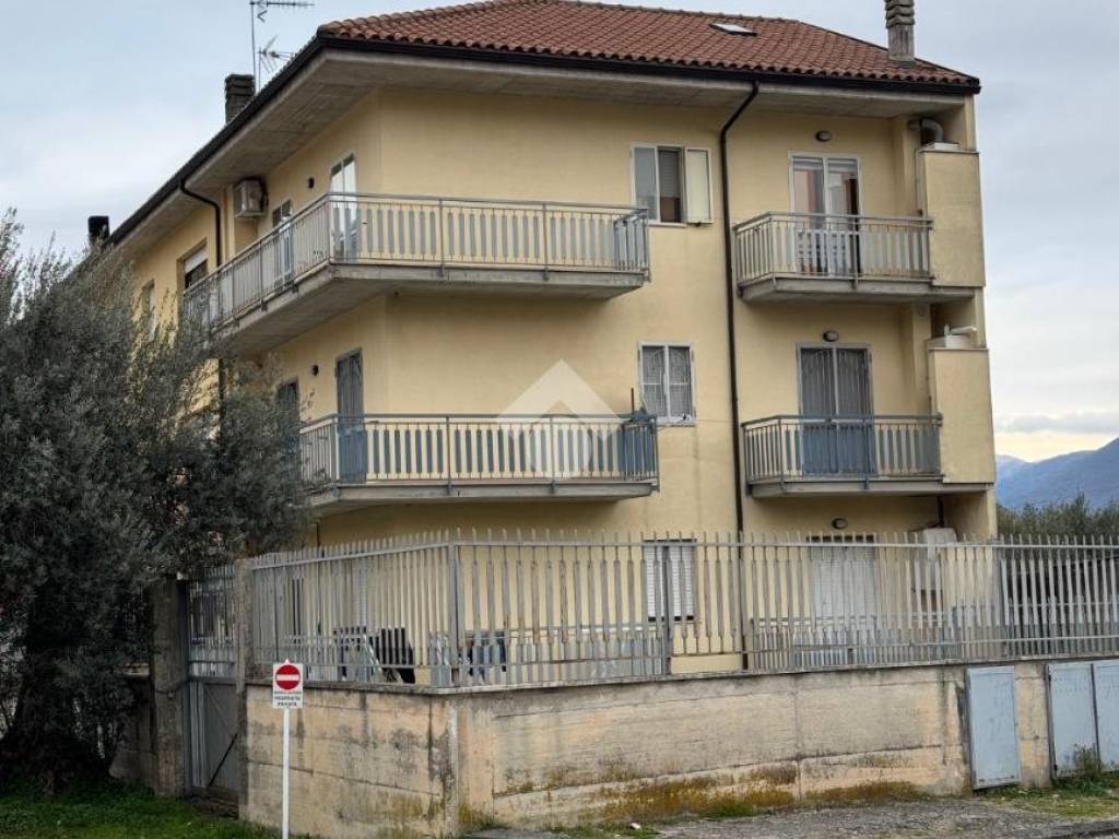 Appartamento a Pozzilli in Via Olivetone, 13 - Foto 2