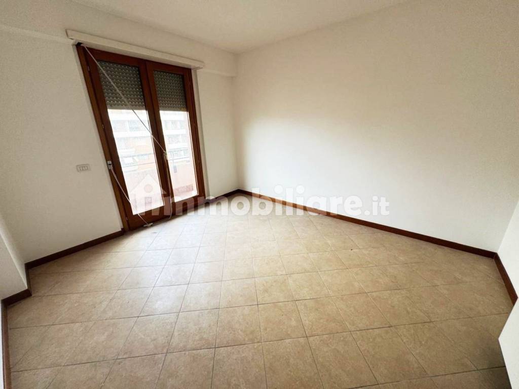Appartamento a Gorla minore in Via Roma, 11 - Foto 4